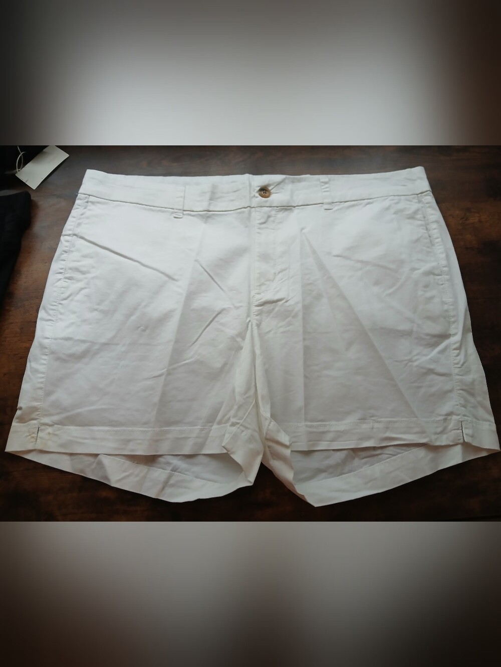 Old NAVY Classic White Women’s Casual Shorts